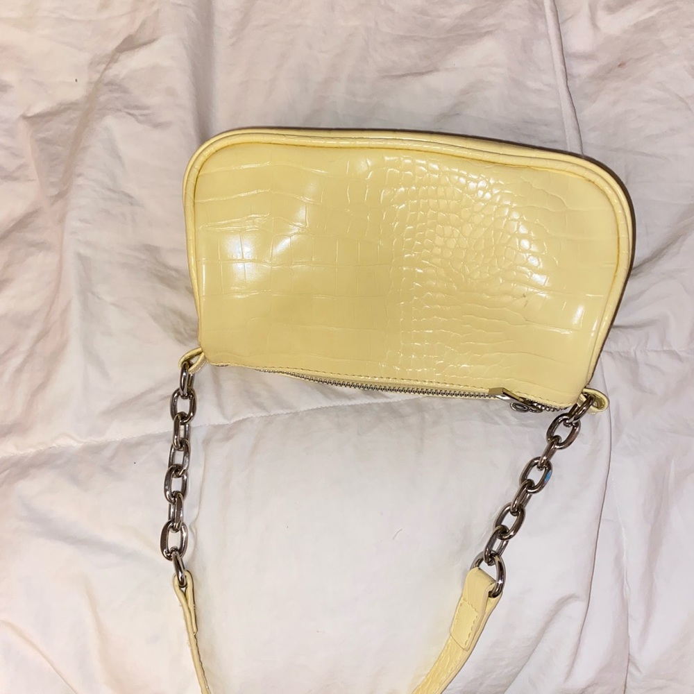 Y2k yellow shoulder bag with chain detail
